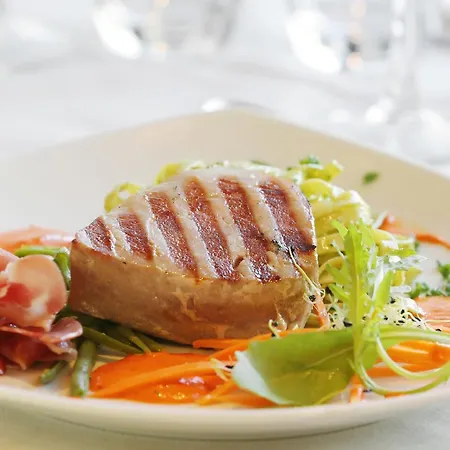 The Originals City, Le Causséa, Hotel