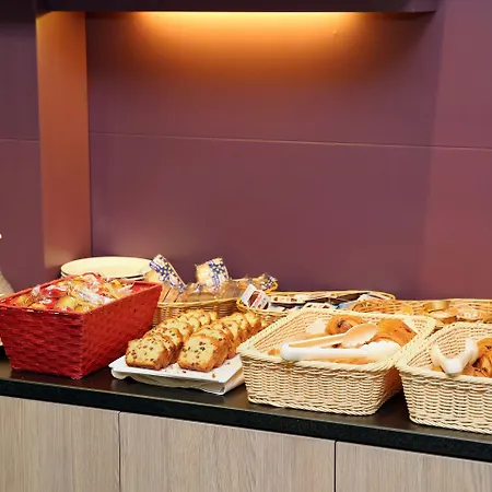 The Originals City, Le Causséa, Hotel