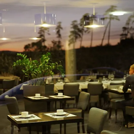 Hotel The Originals City, Le Causséa, 3*