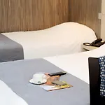 Hotell The Originals City, Le Caussea, Castres (Tarn)