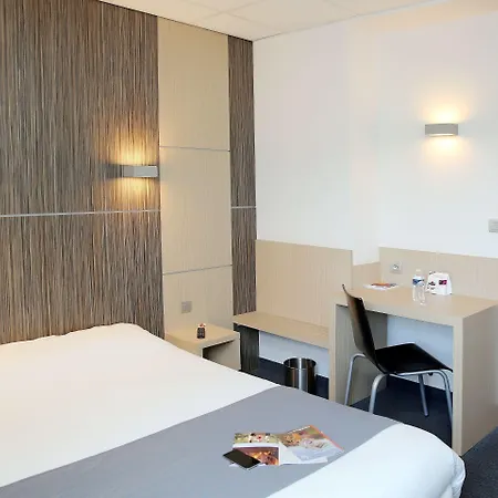 Hotel The Originals City, Le Causséa, 3*