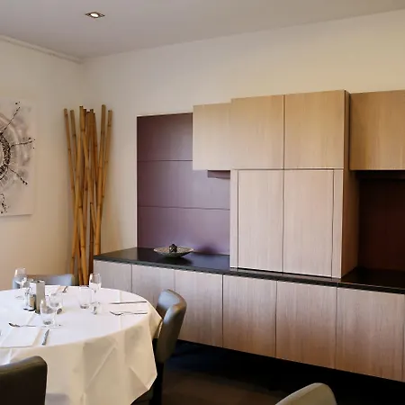 Hotell The Originals City, Le Caussea, Castres (Tarn)