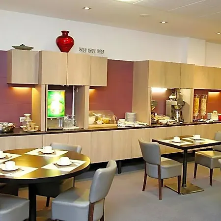 The Originals City, Le Caussea, 3* קסטרה