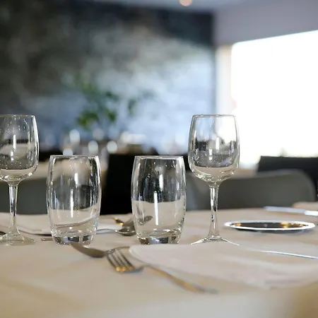 Hotel The Originals City, Le Caussea, 3*